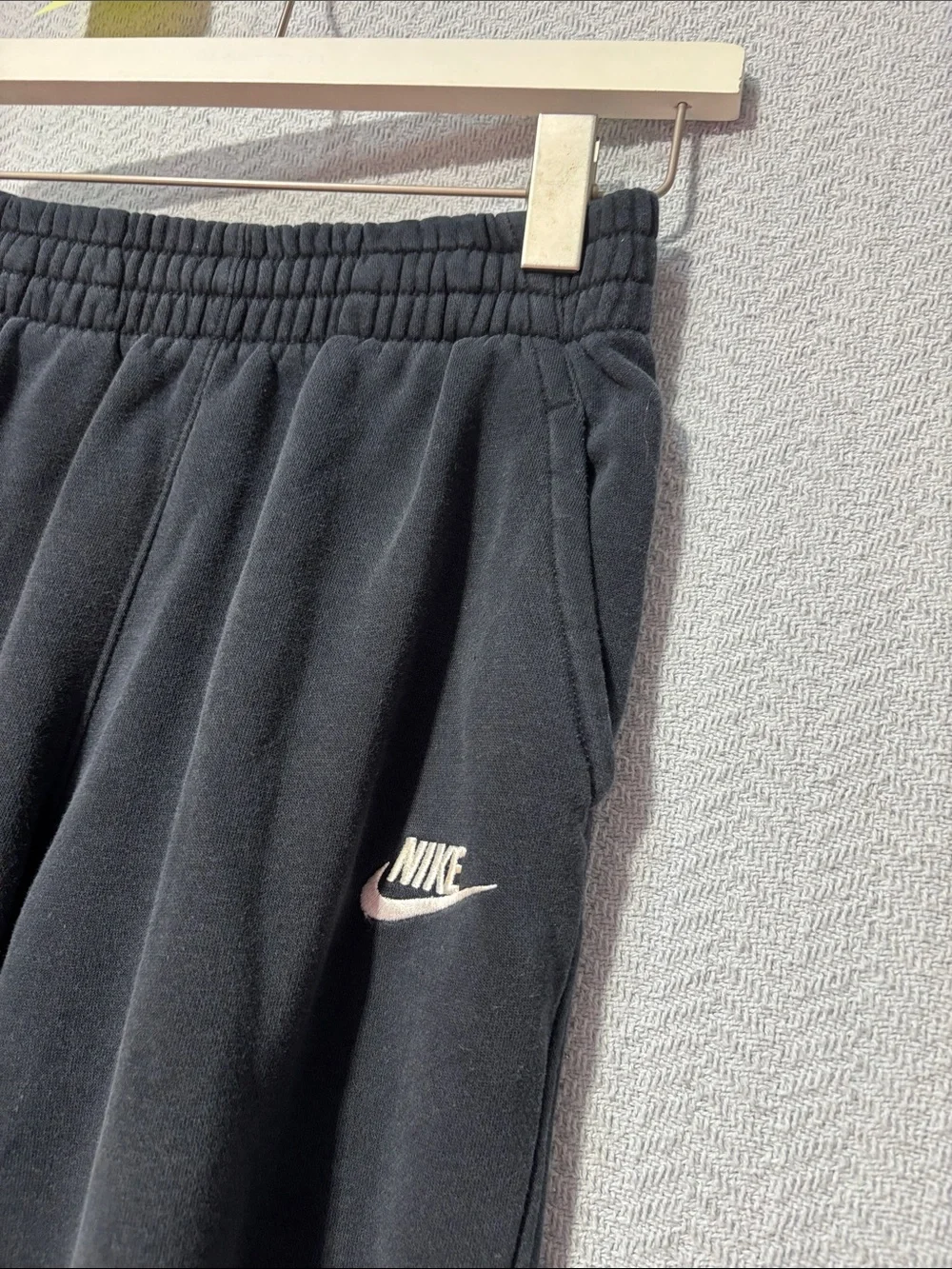 Nike large black sweatpants